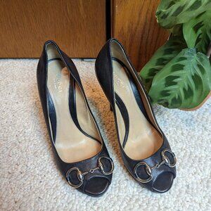 Gucci Horse Bit Black Leather Peep Toe Pumps